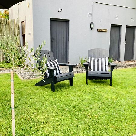 The Merino Guest House Beaufort West Bagian luar foto